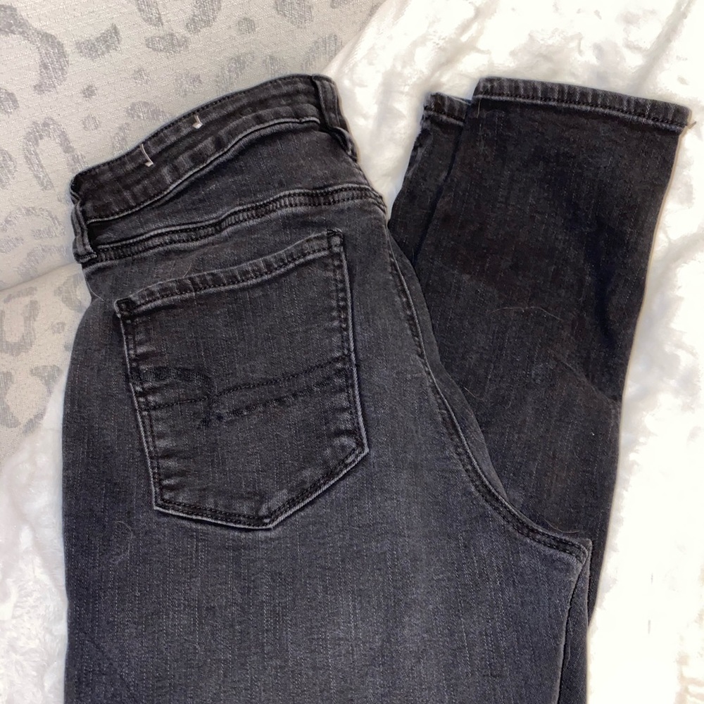 Ripped Knee Skinny Jeans